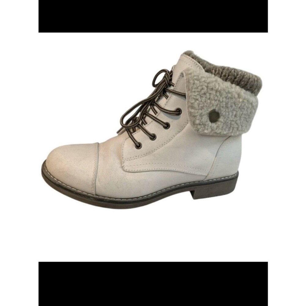 Cliffs by White Mountain Duena Off White Duena Hiking Boot Size 8